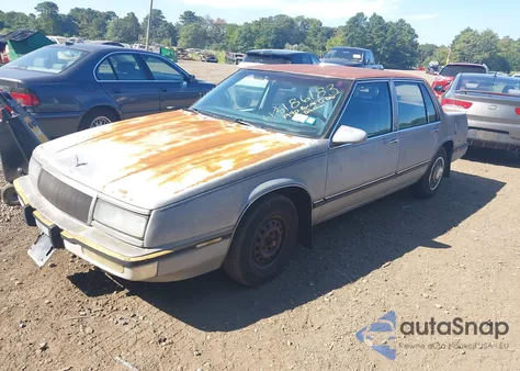 1990 Buick Lesabre Custom из США, поврежденный, VIN 1G4HP54C1LH418651